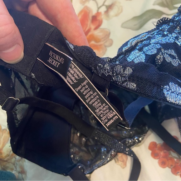 Victoria's Secret underwire bra size 34DDD - Picture 2 of 3